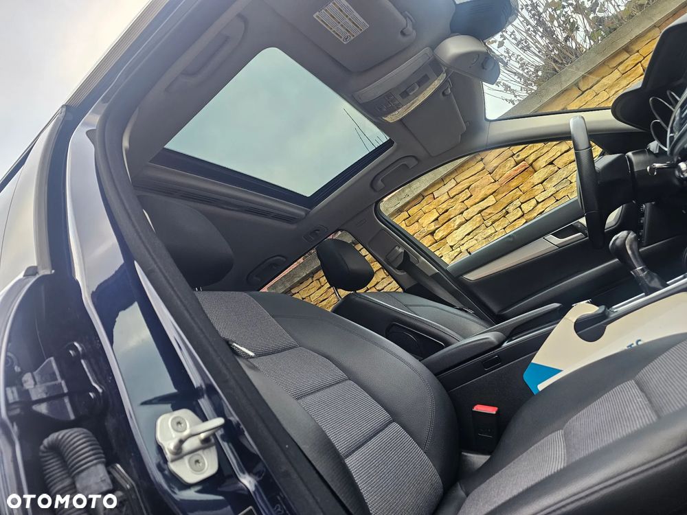 Mercedes-Benz Klasa C 200 CDI BlueEff Elegance - 24