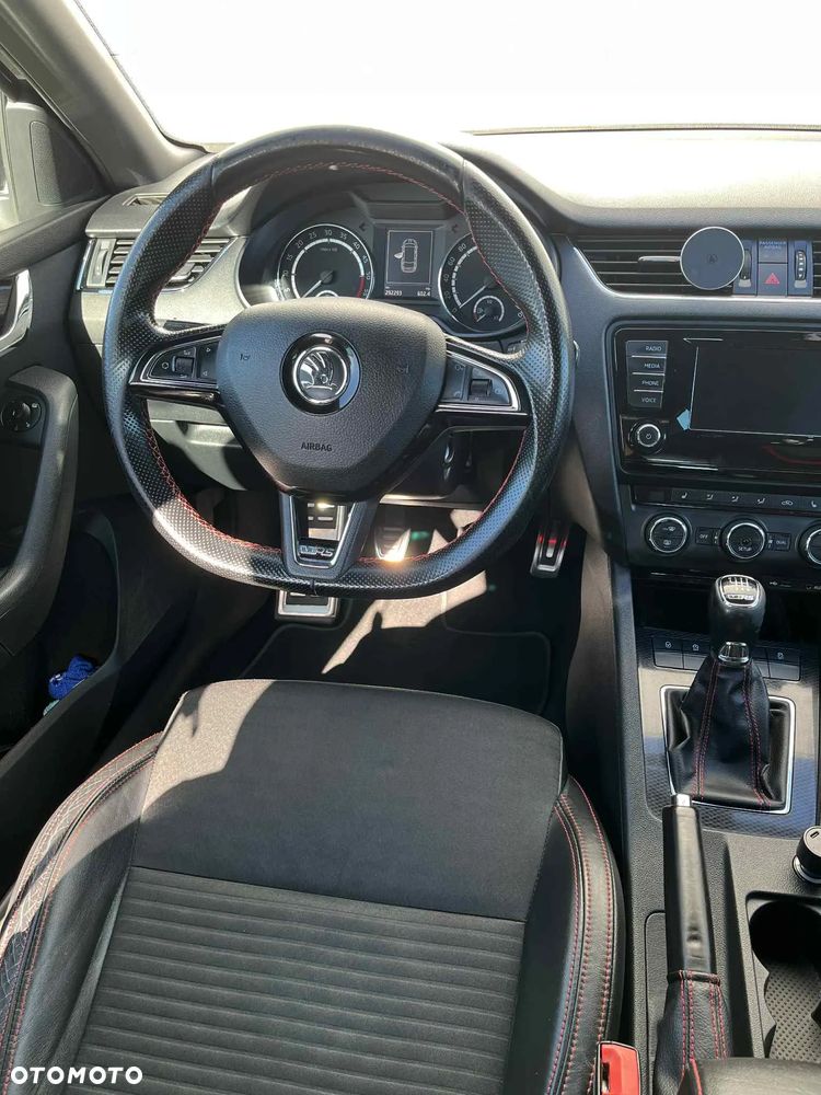 Skoda Octavia 2.0 TDI RS - 7