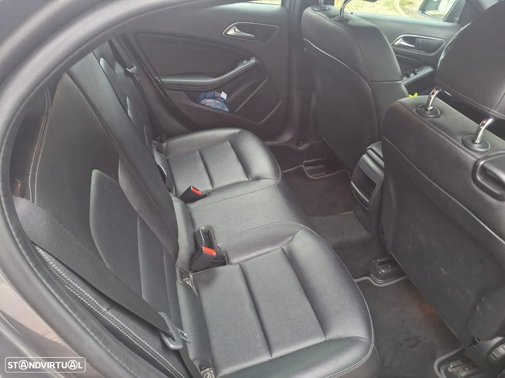 Mercedes-Benz GLA 200 CDi Urban Aut. - 16