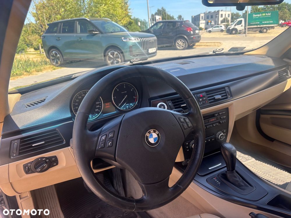 BMW Seria 3 320d DPF - 18