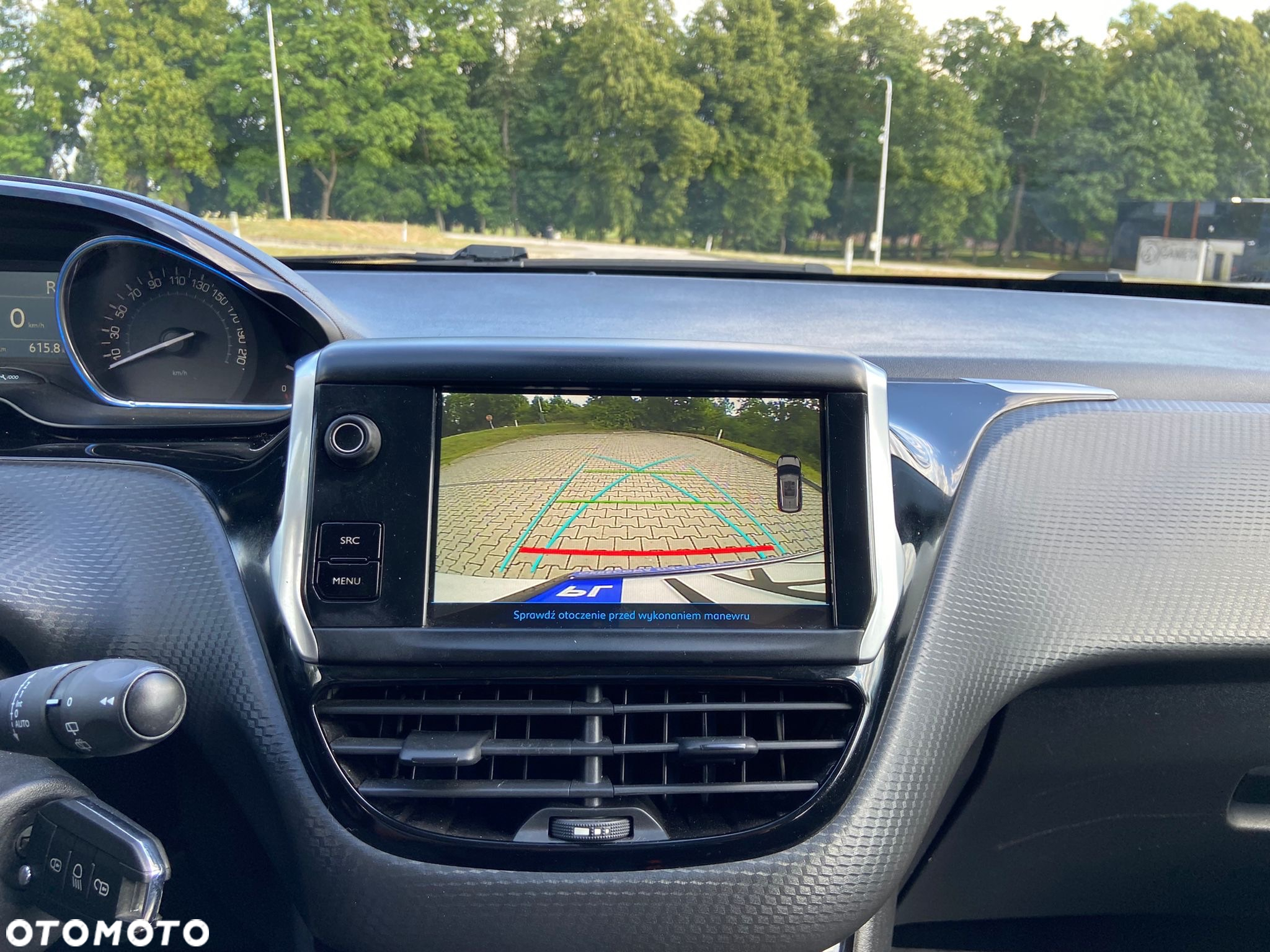 Peugeot 2008 - 6