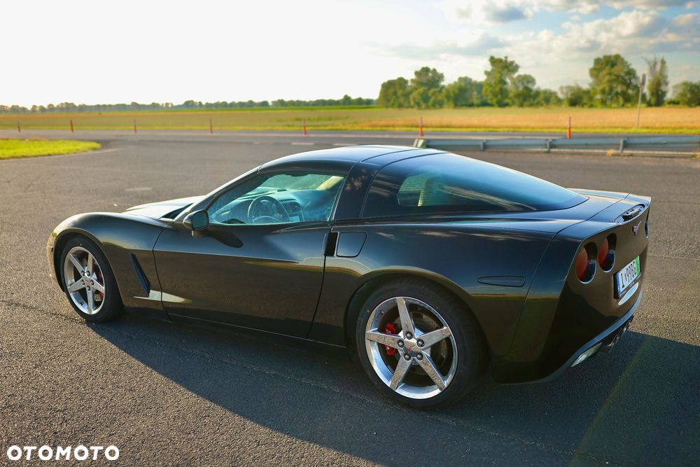 Chevrolet Corvette - 29