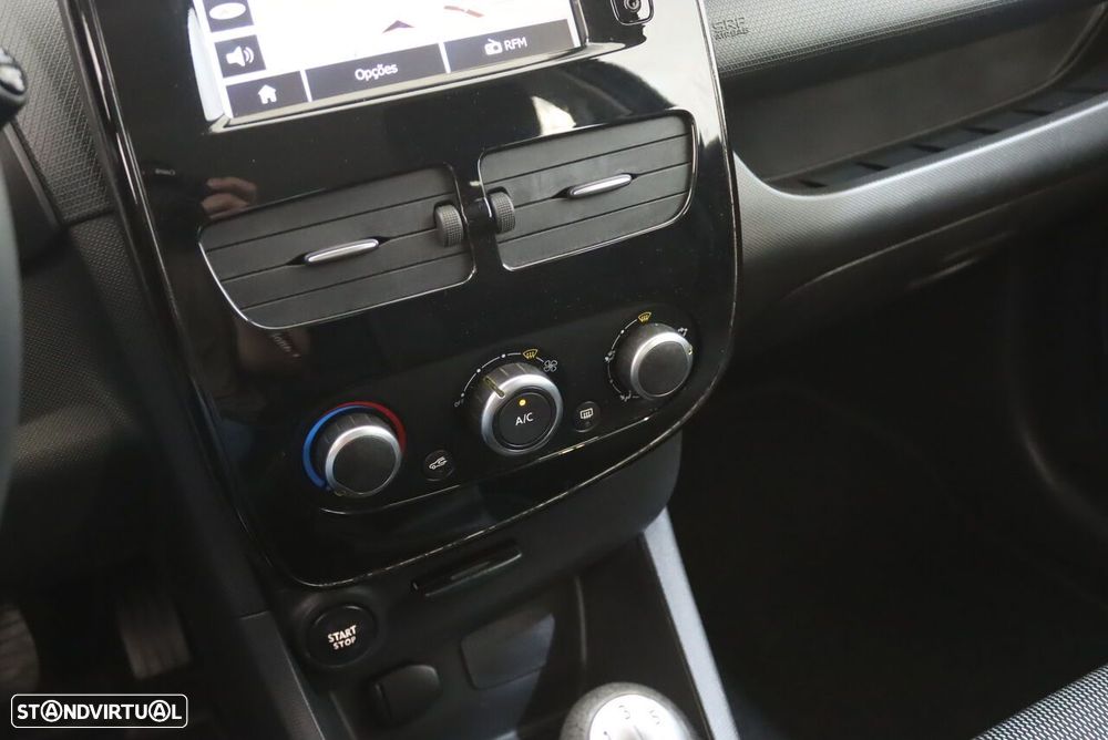 Renault Clio Sport Tourer 0.9 TCE Dynamique S - 23