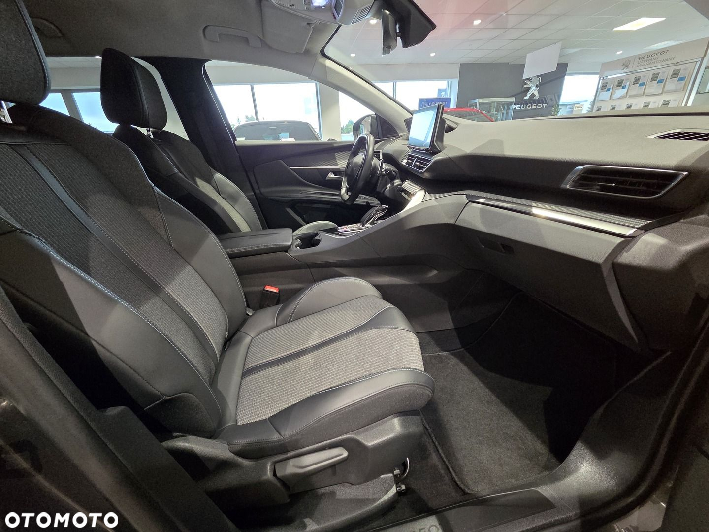 Peugeot 3008 1.6 PureTech Hybrid PHEV Allure S&S EAT8 - 7