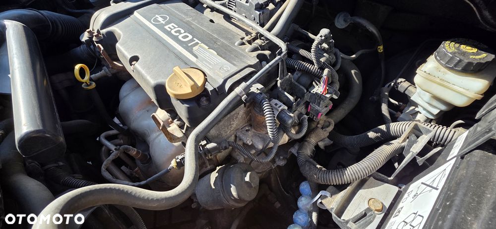 Opel Corsa 1.2 16V - 34