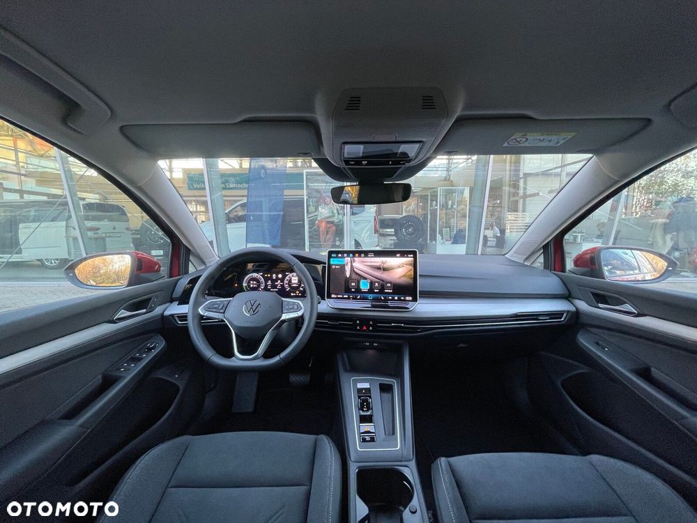 Volkswagen Golf - 10