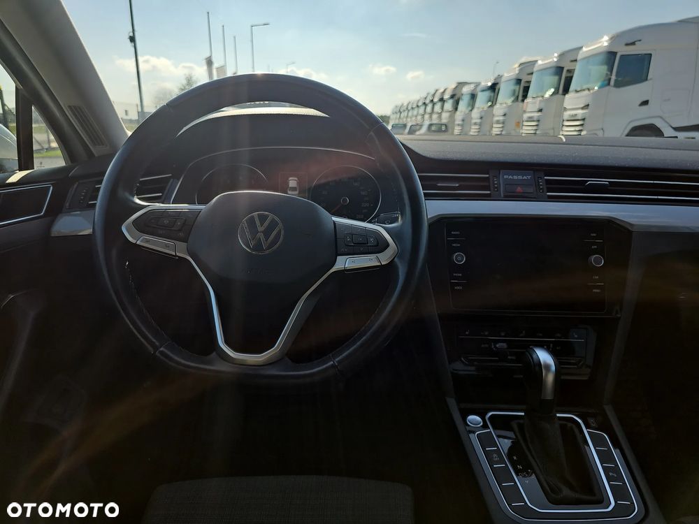 Volkswagen Passat 2.0 TSI Business DSG - 11