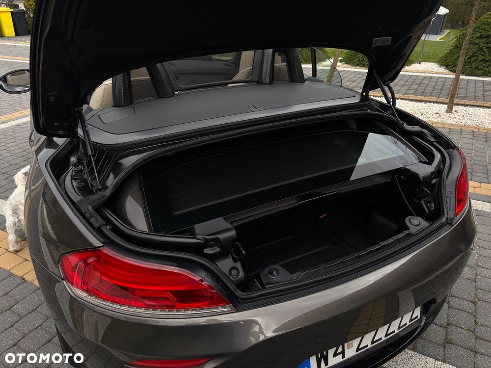 BMW Z4 23i sDrive - 11