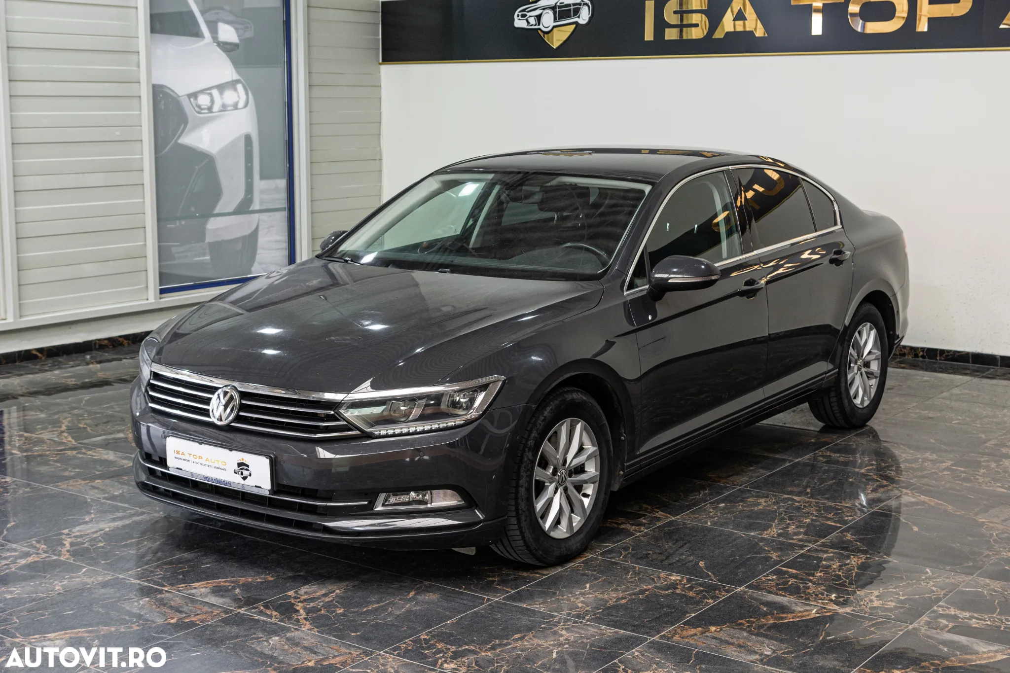 Volkswagen Passat 2.0 TDI DSG Highline - 10