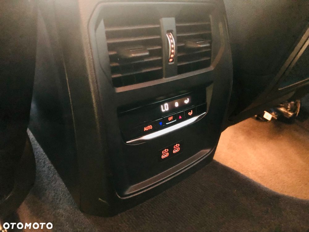 BMW Seria 3 320d Edition M Sport Shadow - 22