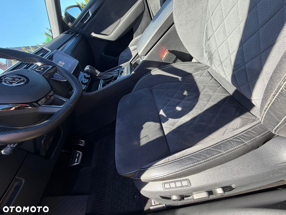 Skoda Superb 2.0 TSI 4x4 DSG Sportline - 25