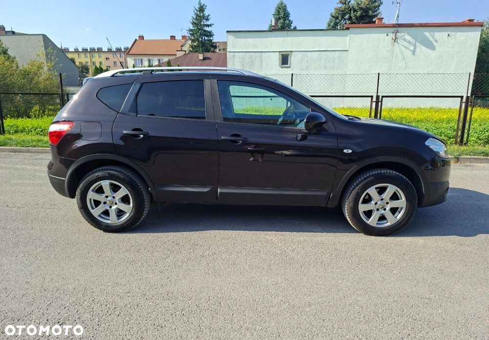 Nissan Qashqai - 4
