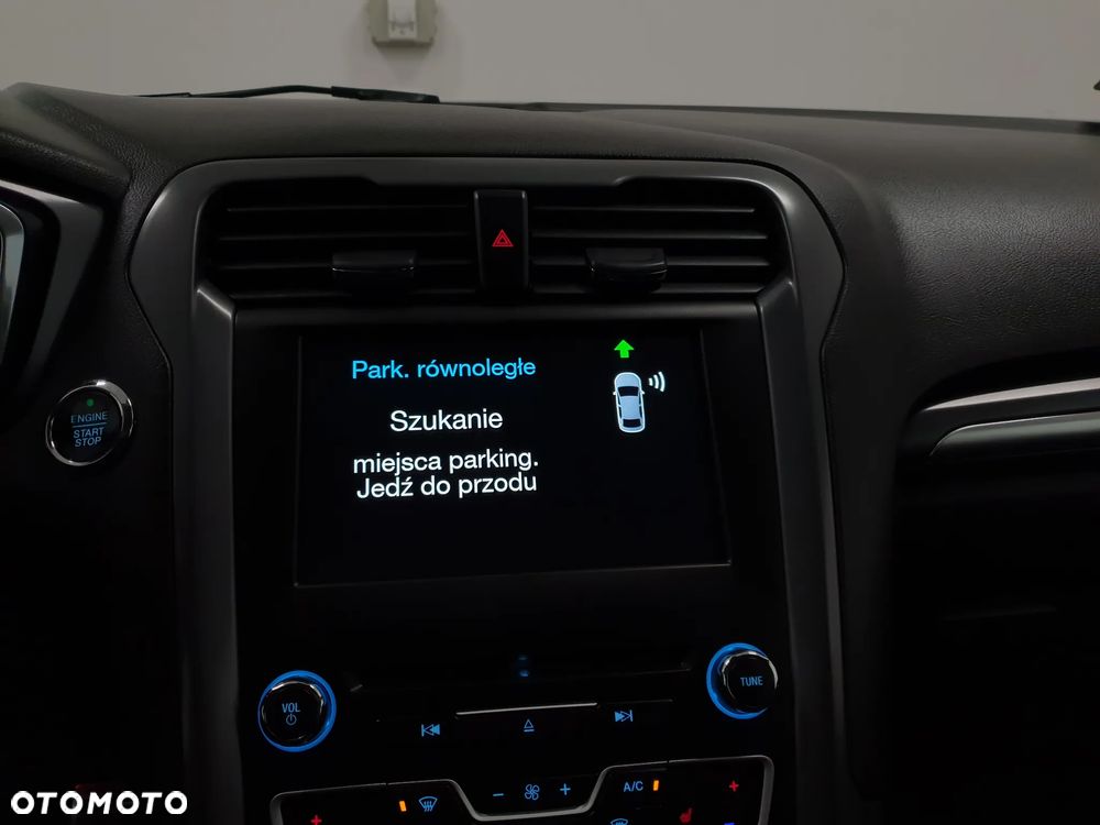 Ford Mondeo 2.0 TDCi Titanium - 19