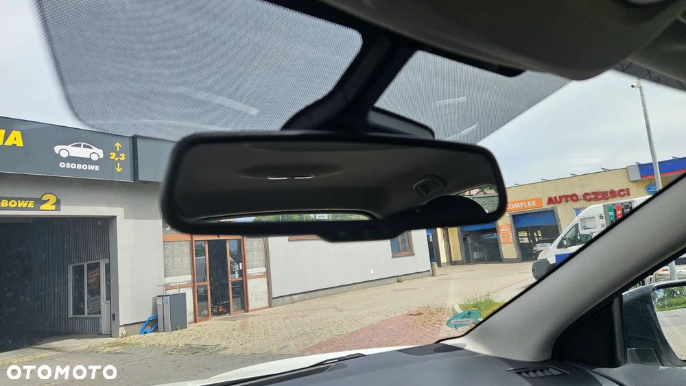 Nissan Qashqai 1.2 DIG-T N-Connecta EU6 - 16