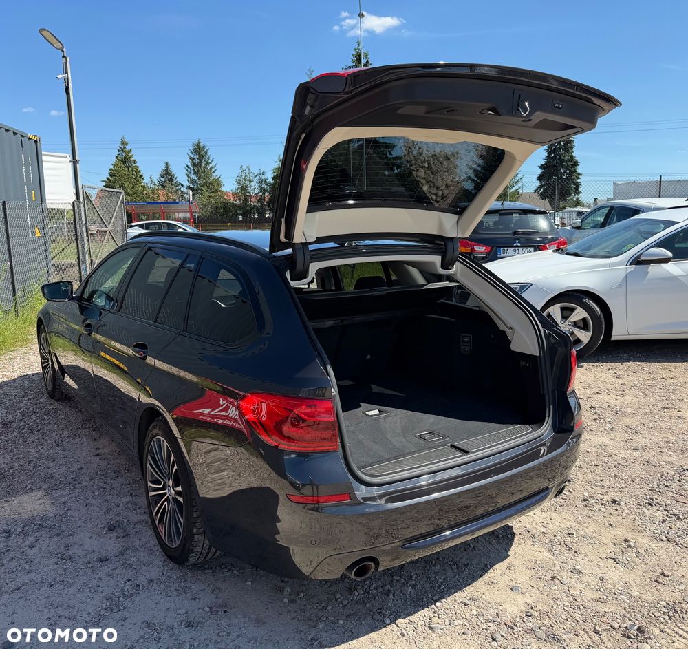 BMW Seria 5 520d M Sport Edition - 34