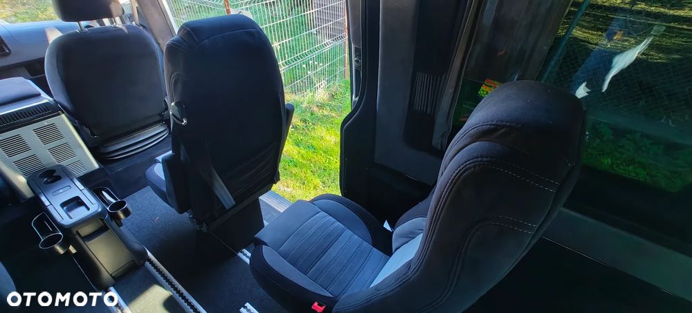 Mercedes-Benz Sprinter - 16
