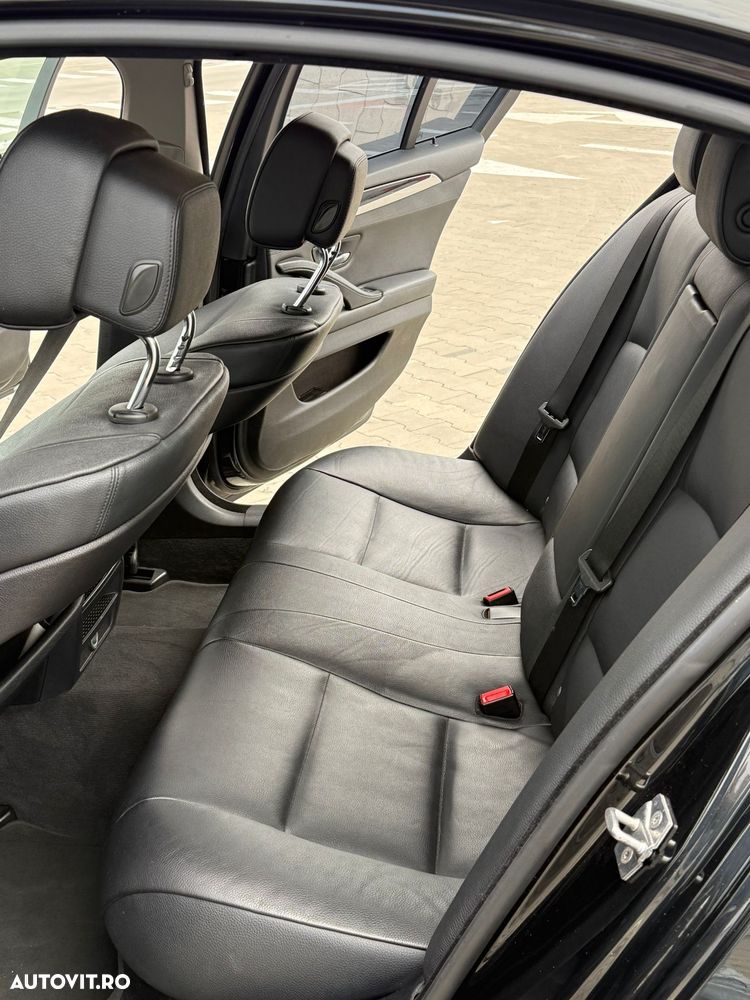 BMW Seria 5 520d - 19