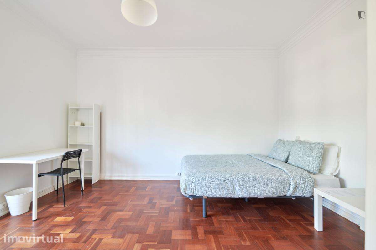Quarto - localizado em Entrecampos Lisbon - Grande imagem: 3/30