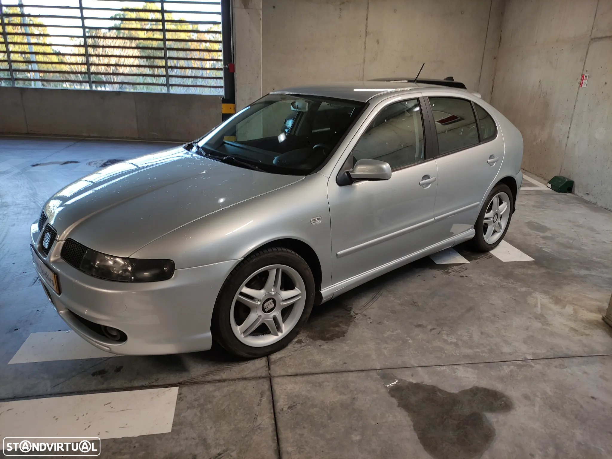 SEAT Leon 1.9 TDI Top Sport - 4