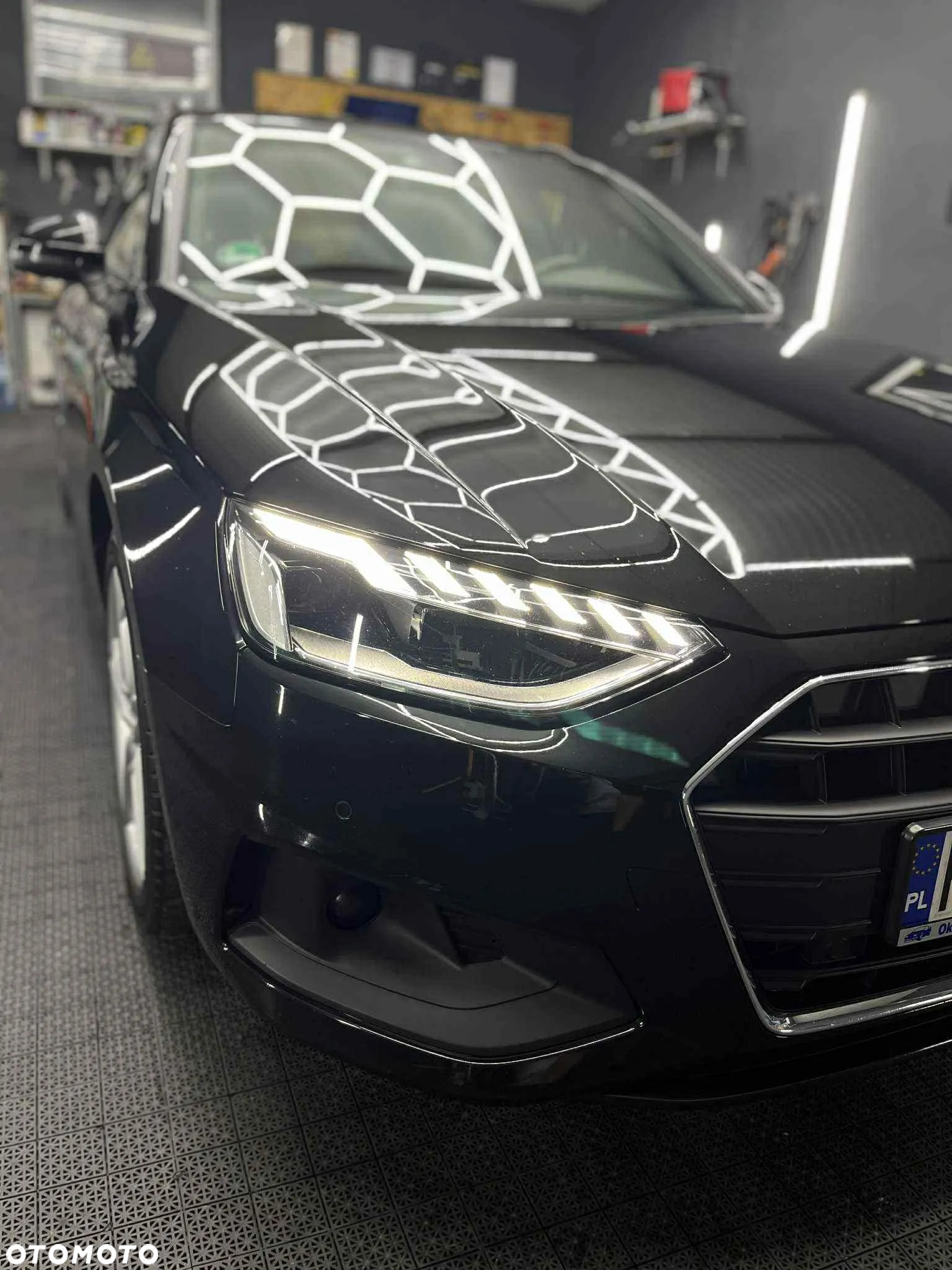 Audi A4 - 4