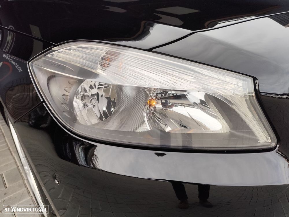 Mercedes-Benz A 180 - 37