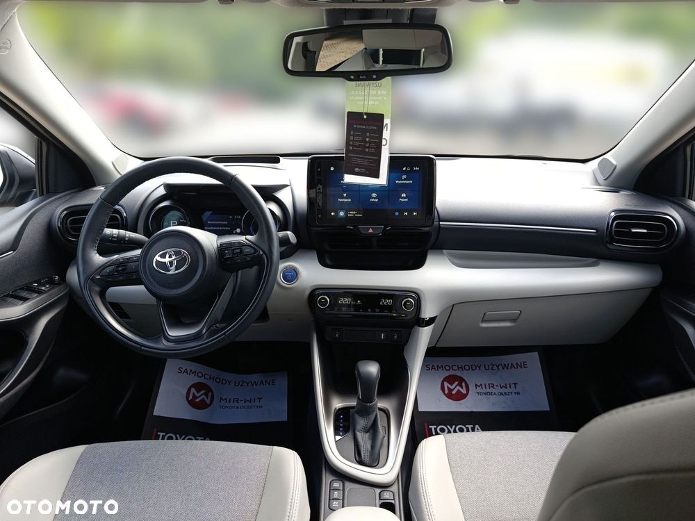 Toyota Yaris - 10