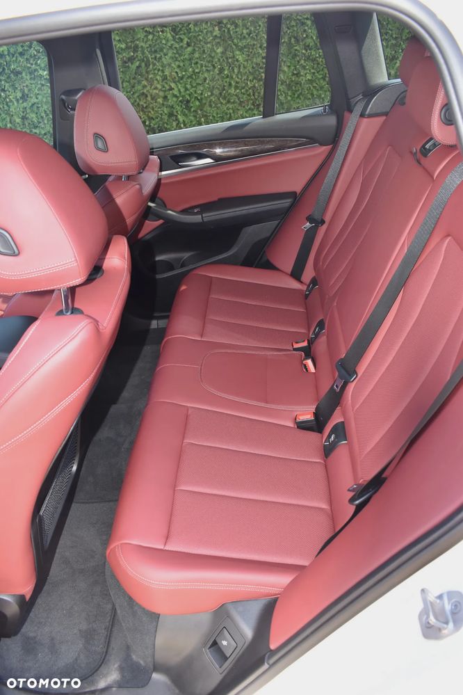 BMW X3 xDrive30i - 13