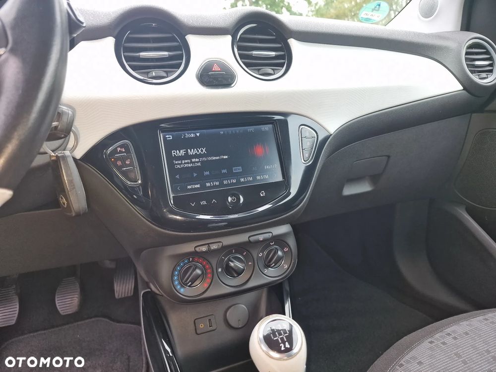 Opel Adam 1.2 Black Jack S&S - 33