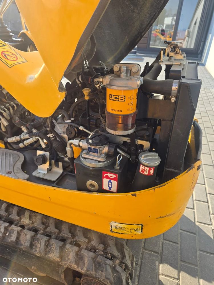 JCB 8008 - 7
