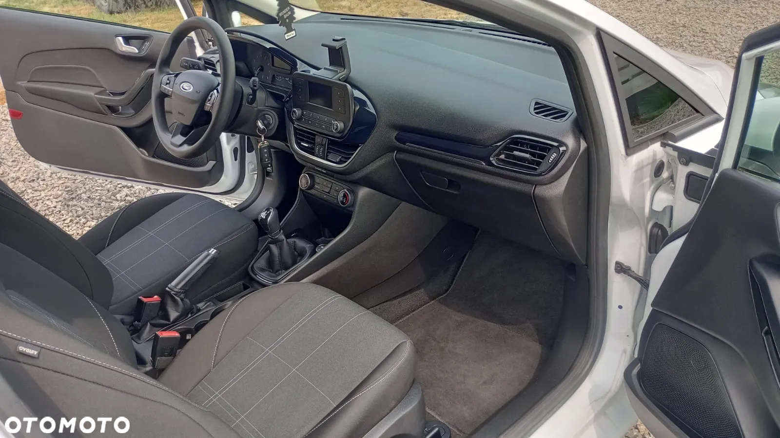 Ford Fiesta 1.1 COOL&CONNECT - 23