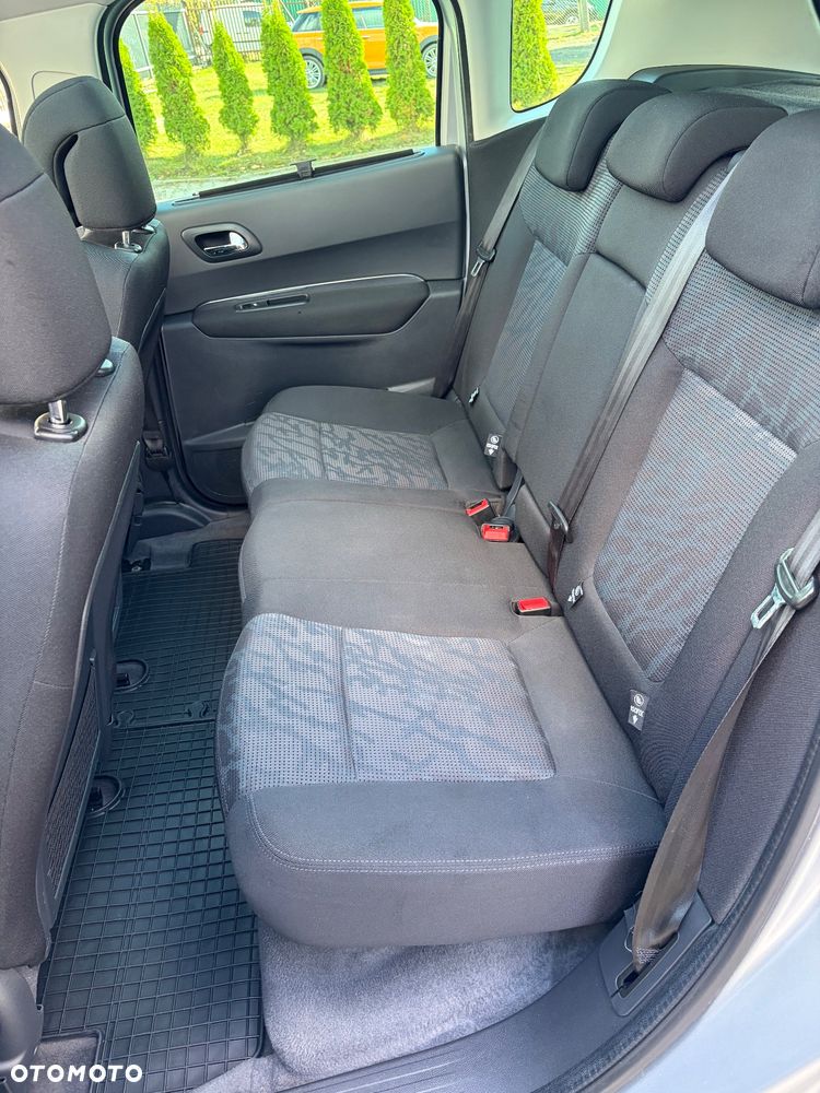 Peugeot 3008 1.6 HDi Premium - 14