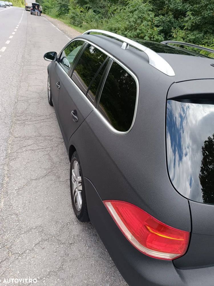 Volkswagen Golf - 8