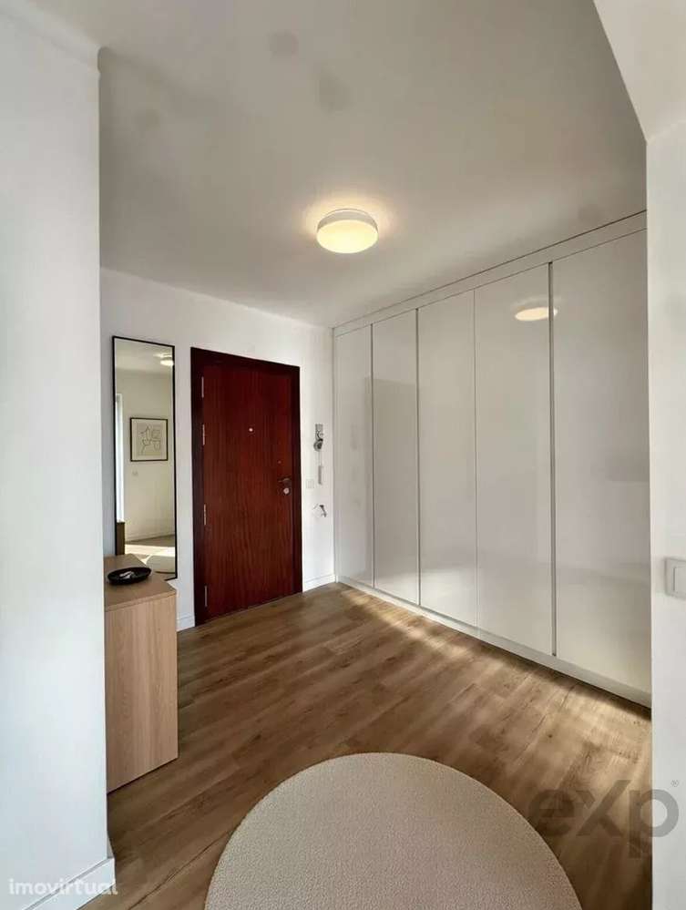 T2 Renovado com Varandas e Excelente Luminosidade – Zona Central de Ol - Grande imagem: 3/18