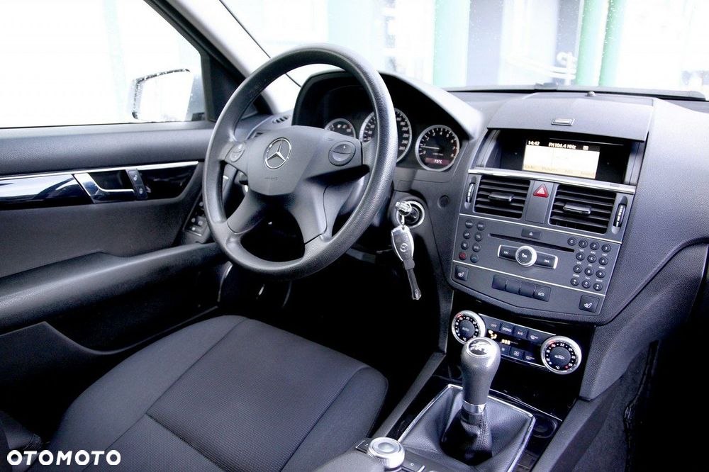 Mercedes-Benz Klasa C - 16