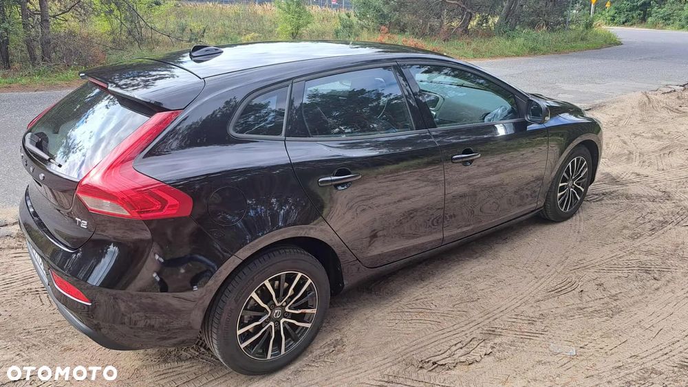 Volvo V40 T2 Momentum - 5