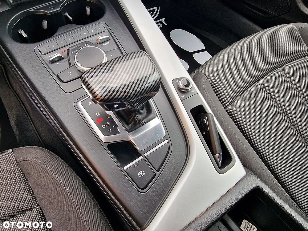 Audi A4 Avant 2.0 TDI S tronic - 16