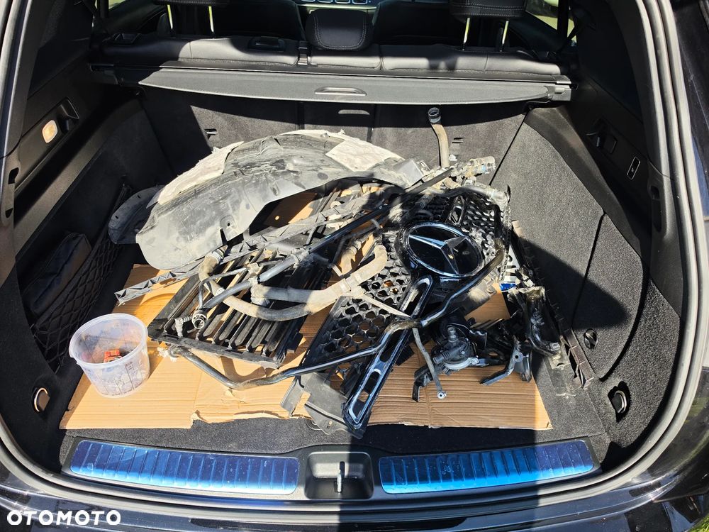 Mercedes-Benz GLE 300 d mHEV 4-Matic AMG Line - 26