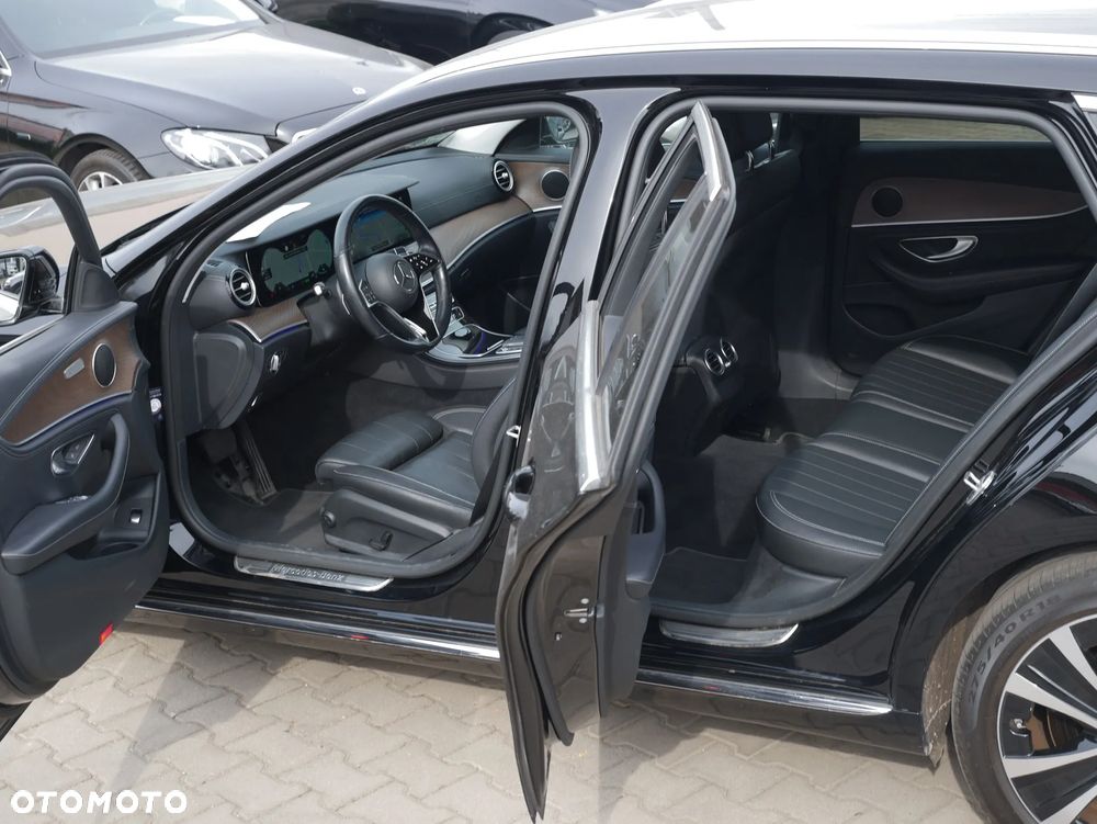 Mercedes-Benz Klasa E 300 de 9G-TRONIC Exclusive - 10