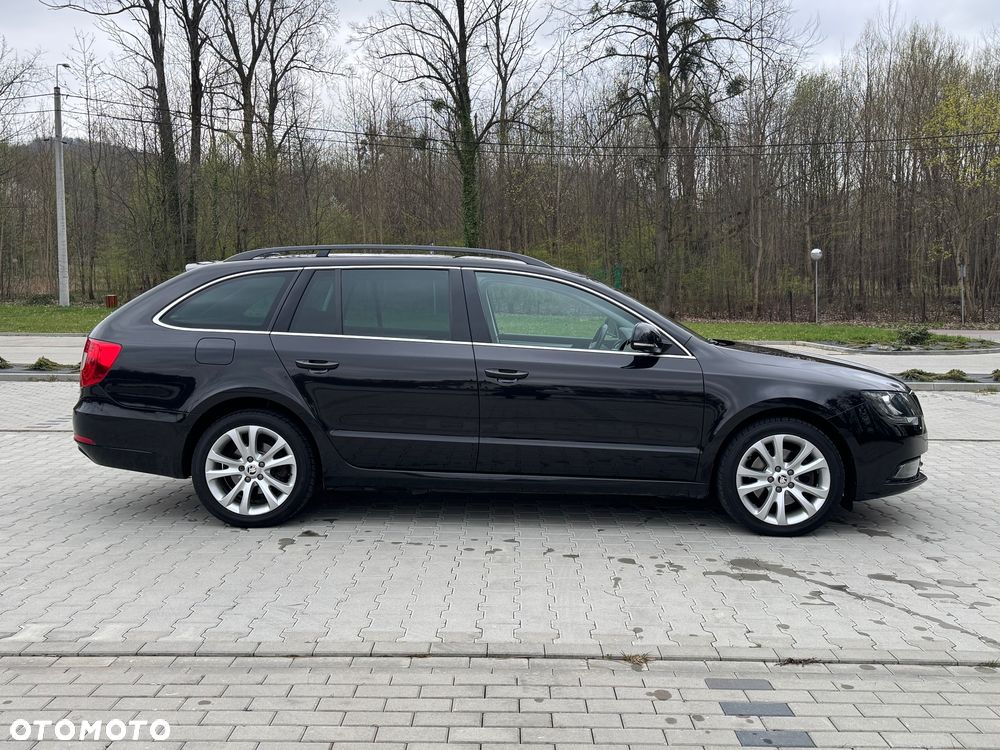 Skoda Superb 2.0 TDI Green tec 4x4 DSG Exclusive - 4