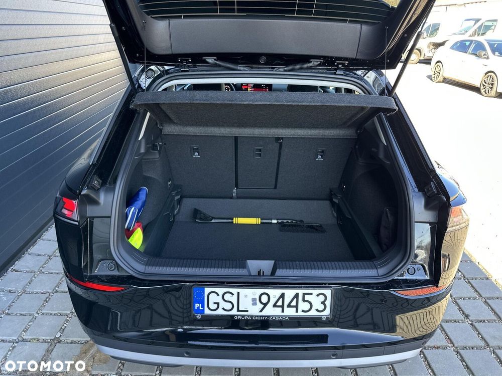 Volkswagen T-Roc - 17