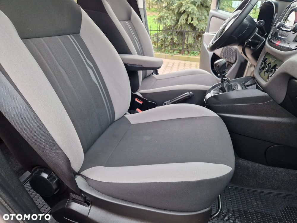 Fiat Doblo Kombi T-Jet Dynamic - 26