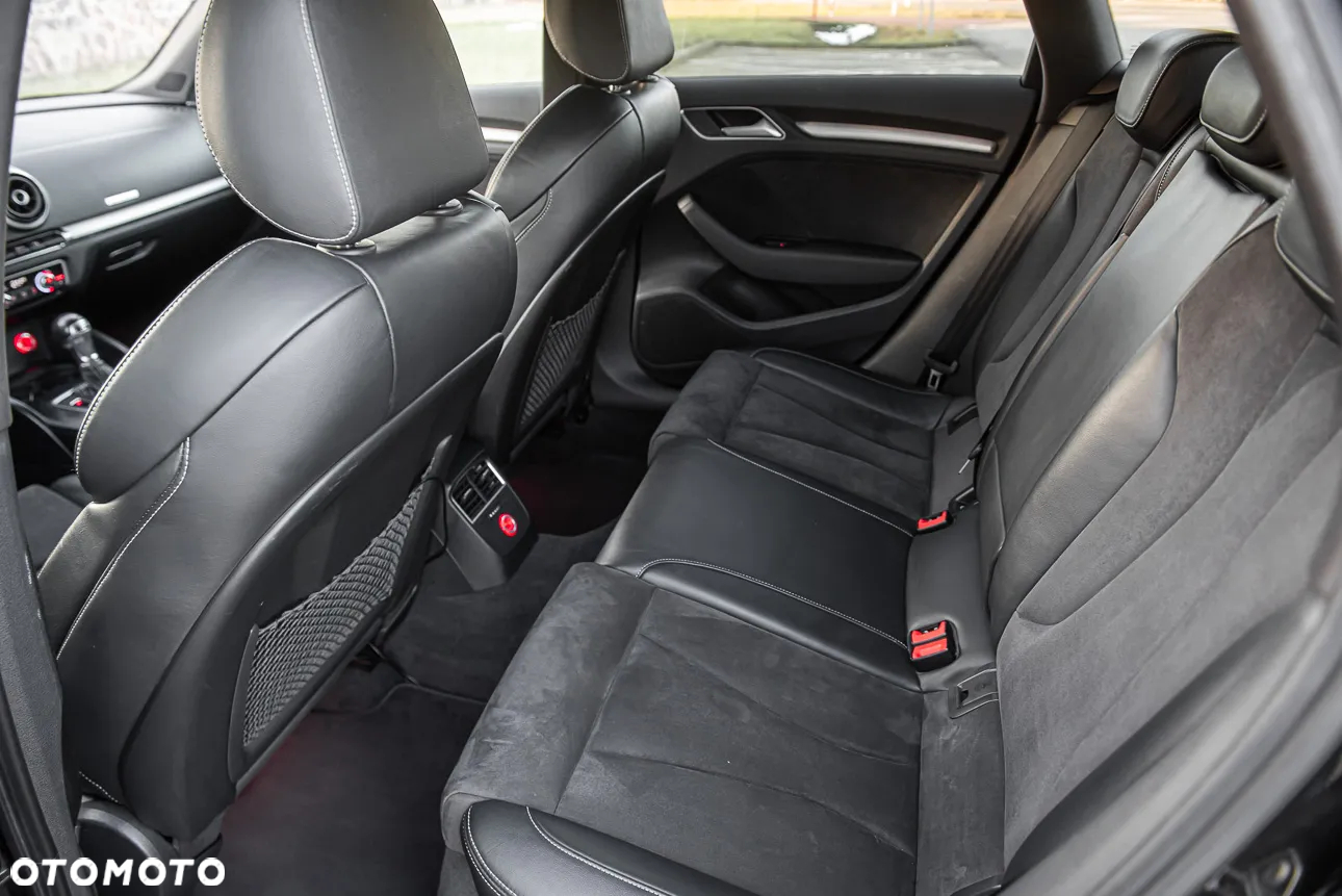 Audi S3 TFSI Sportback S tronic - 28