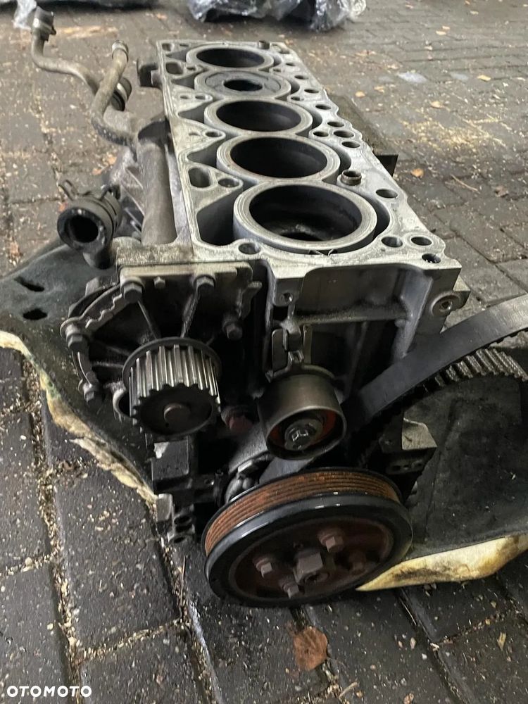 kompletny dol silnika blok wal tloki volvo 2.4 d5 205km biturbo xc60 xc70 v60 d5244t10 - 3