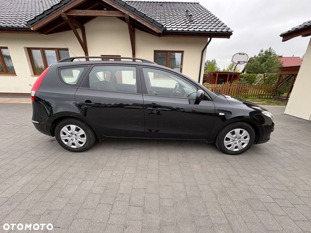 Hyundai i30 1.6 blue Comfort - 6