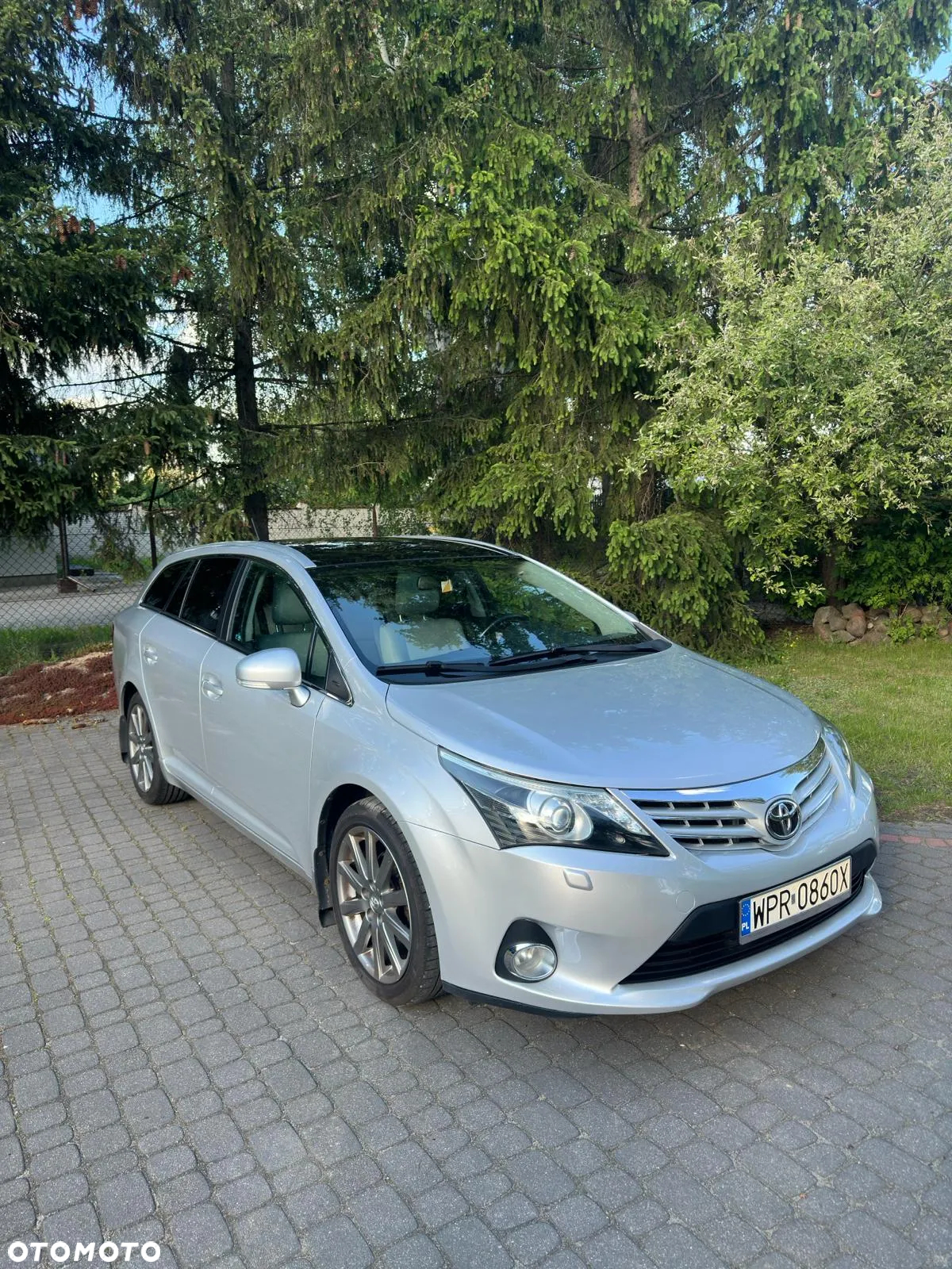 Toyota Avensis - 2
