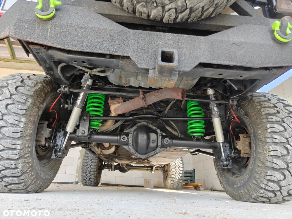 Jeep Wrangler 3.6 Unlim Sahara - 25