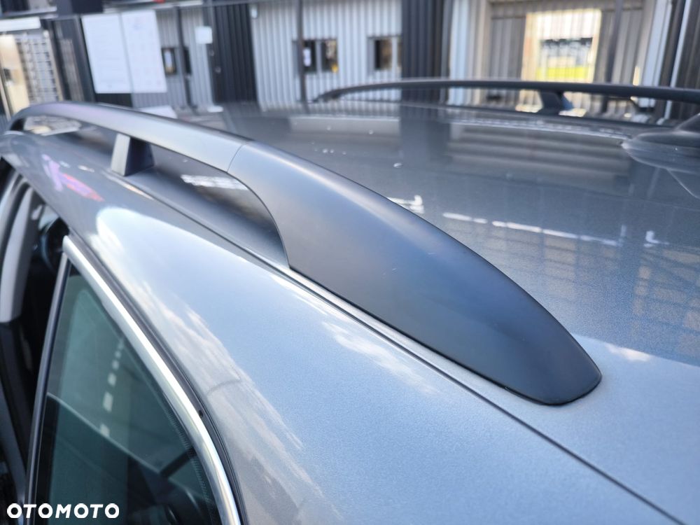 Volkswagen Golf - 25