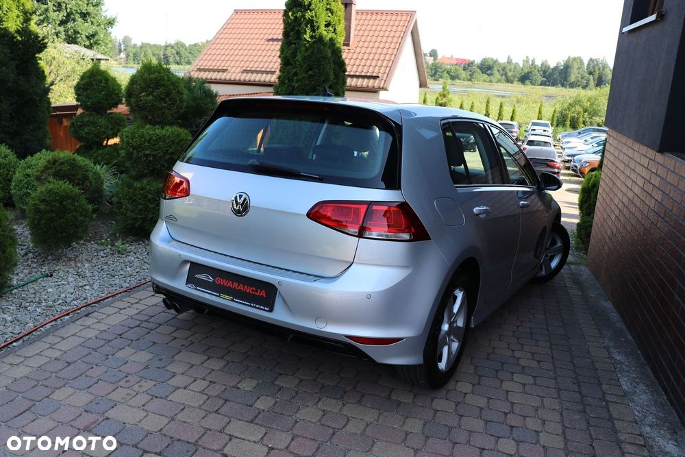 Volkswagen Golf 1.4 TSI BMT Highline - 2