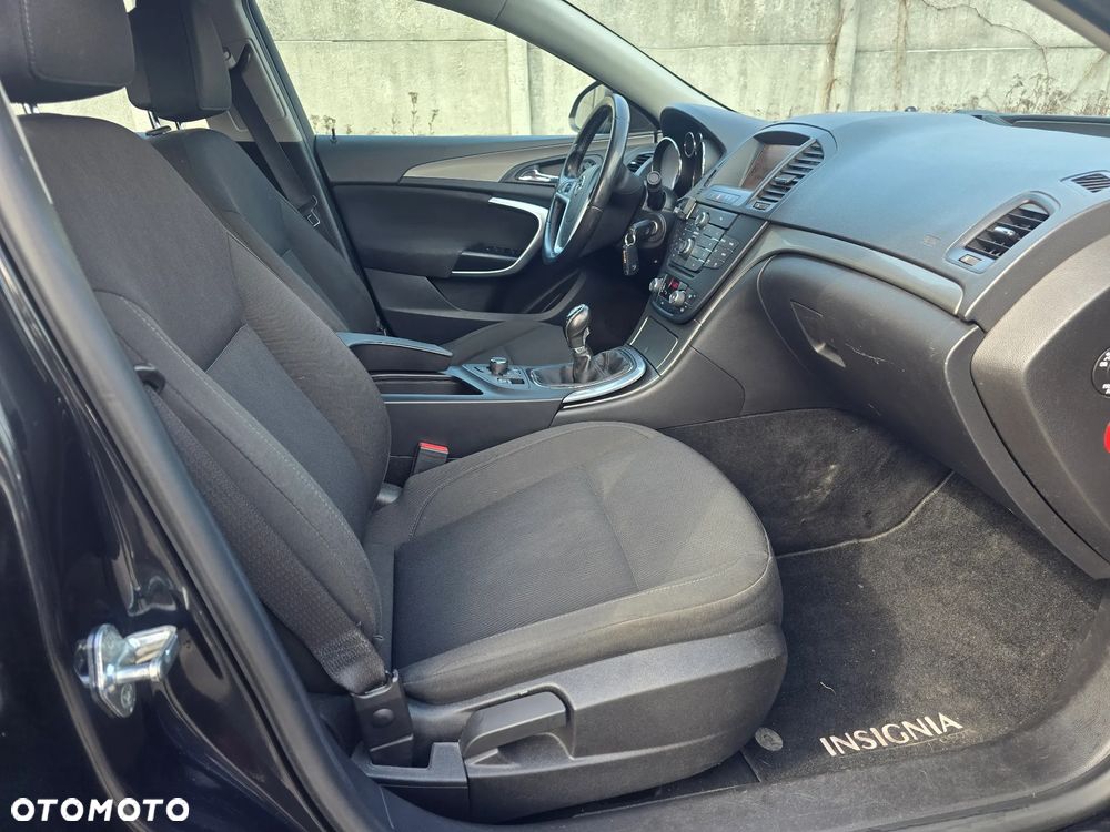 Opel Insignia - 10