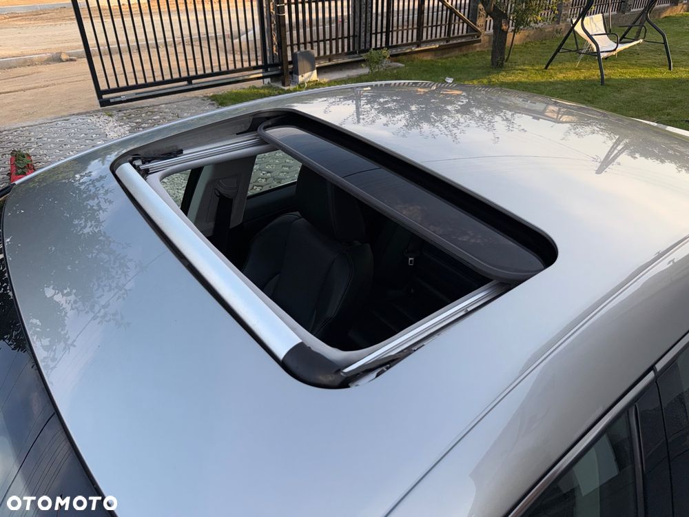 Lexus IS 300h Prestige - 27